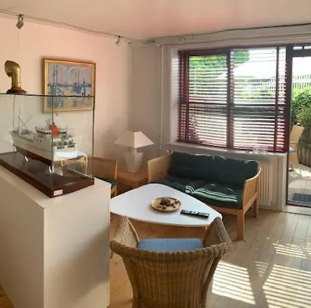 Sonderstrand Downtown Family Rooms Os47 3*