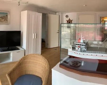 ベッド・アンド・ブレックファスト Sonderstrand Downtown Family Rooms Os47