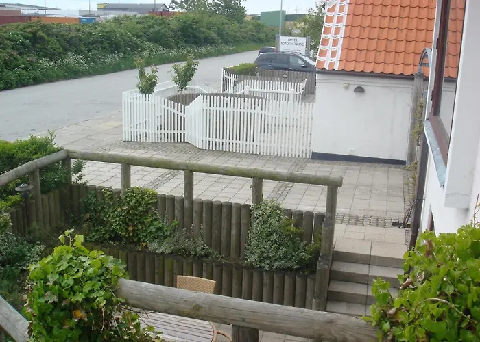 Sonderstrand Bed & Breakfast 3*